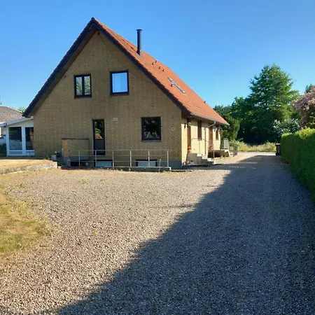 Vila Alexandra بيت ضيافة