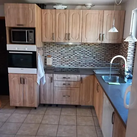 بيت ضيافة Vila Alexandra 3*