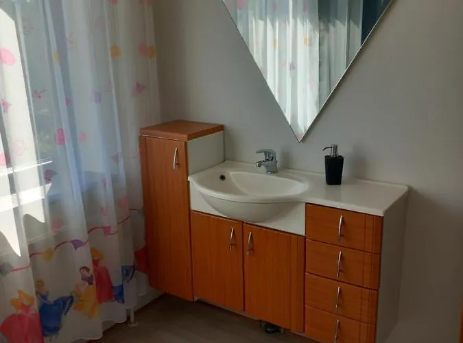 Vila Alexandra Πανσιόν 3*